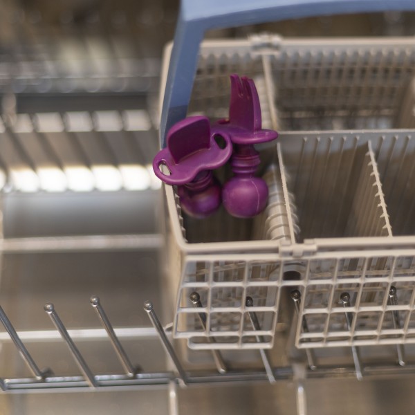 Tweede kans (zonder originele verpakking) - Siliconen Chewtensils® baby bestek - Paars