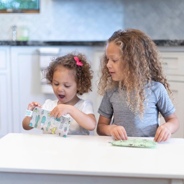 Second Chance (No Original Packaging) - Reusable Snack Bag - Small (2 pack) - Cacti & Llamas