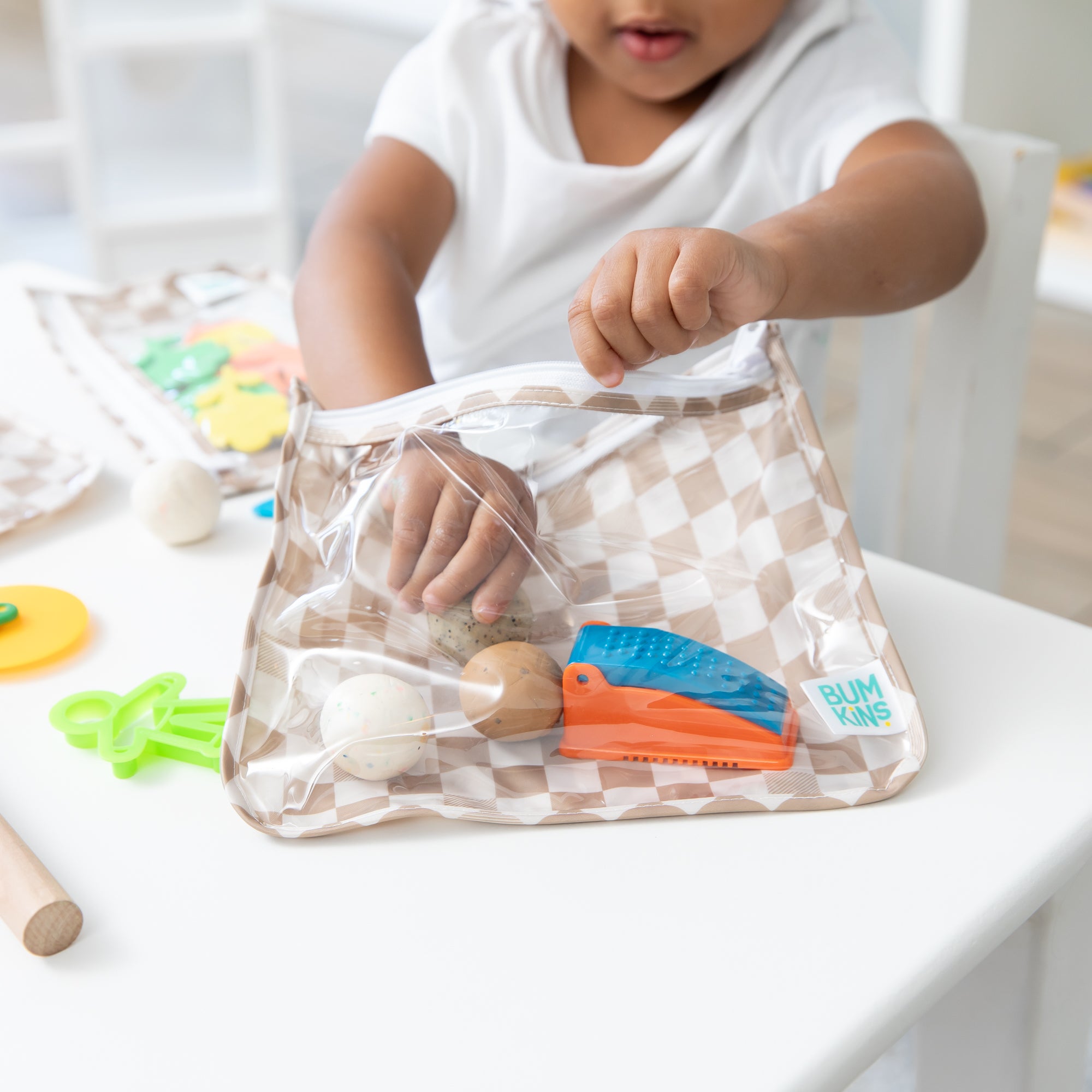 Clear travel bag (3 pack) - Sand Check