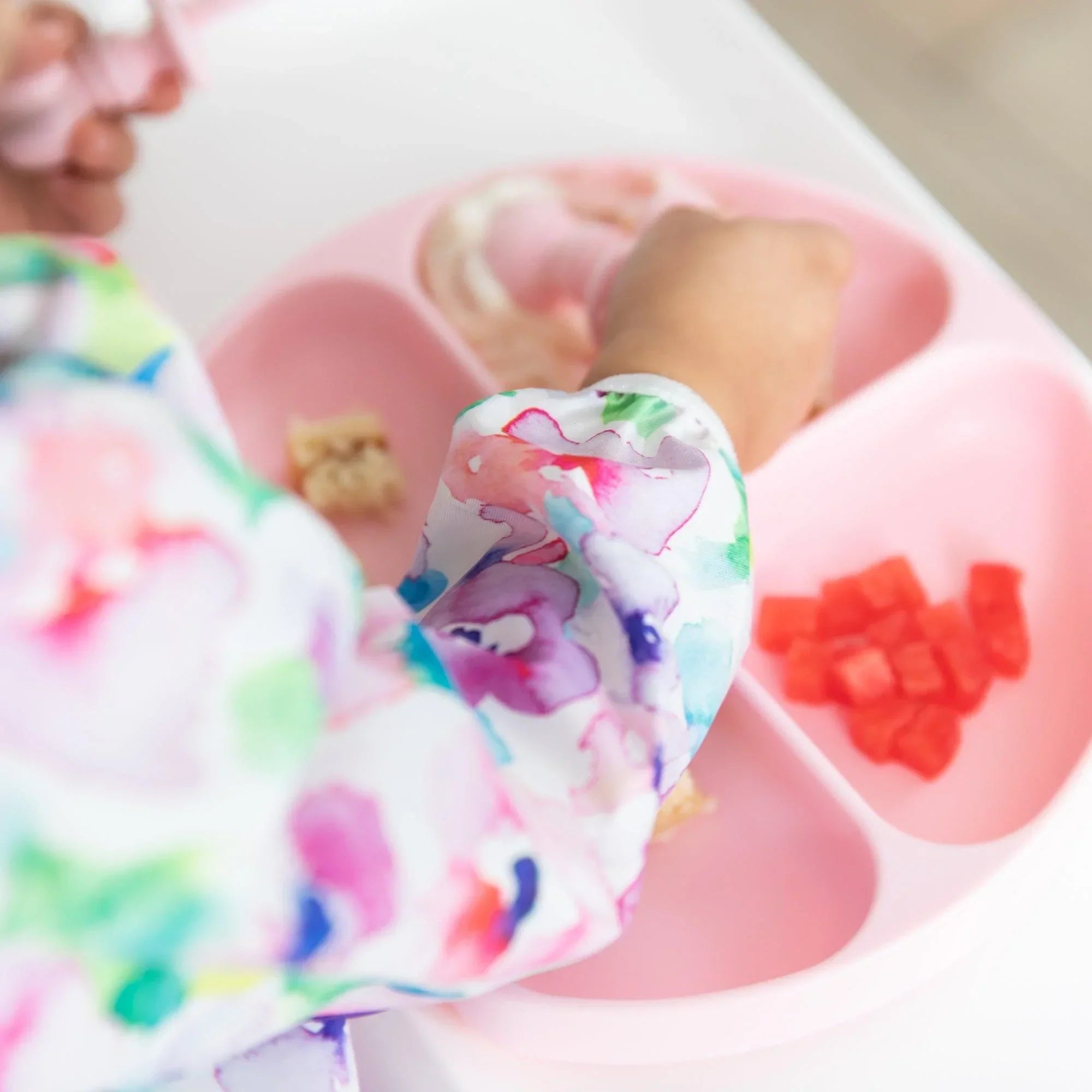 Sleeved bib - Watercolor