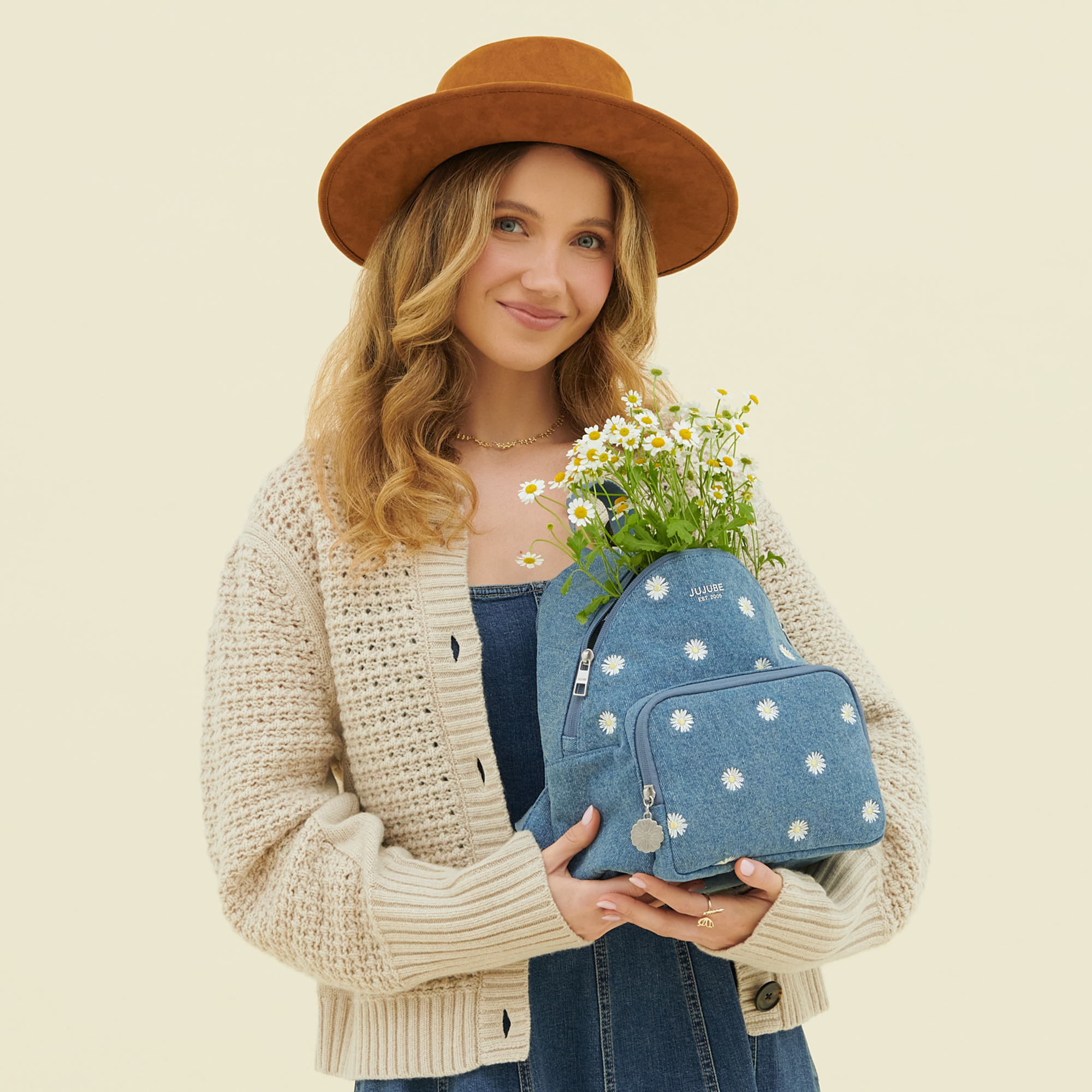 Everyday Mini - Denim & Daisies