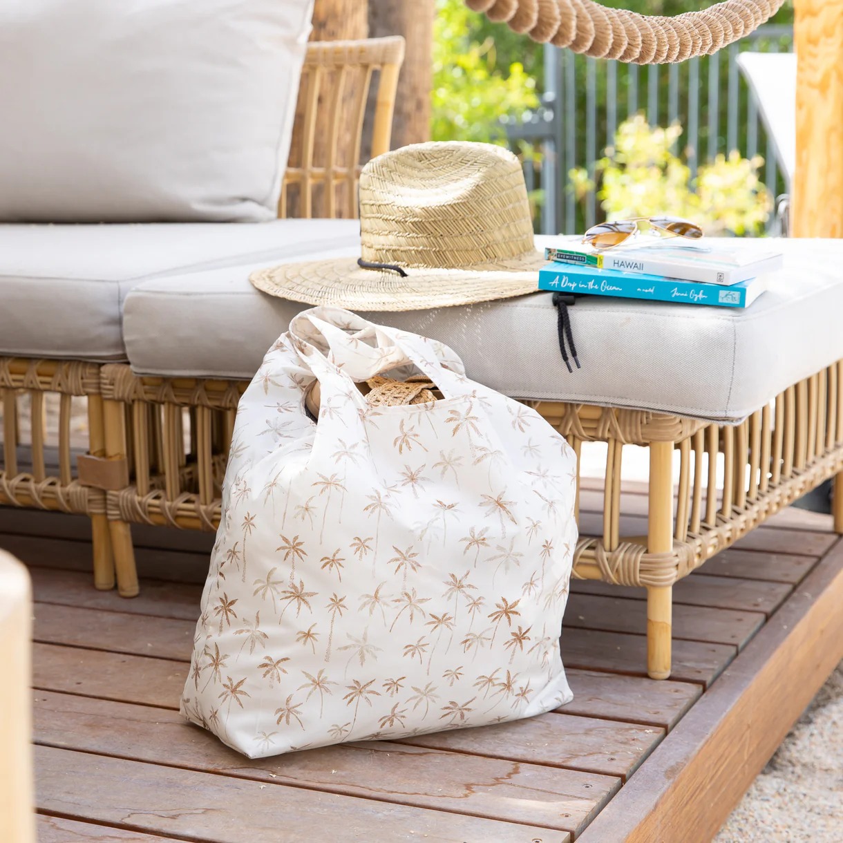 Packable Tote Bag - Palm Daze