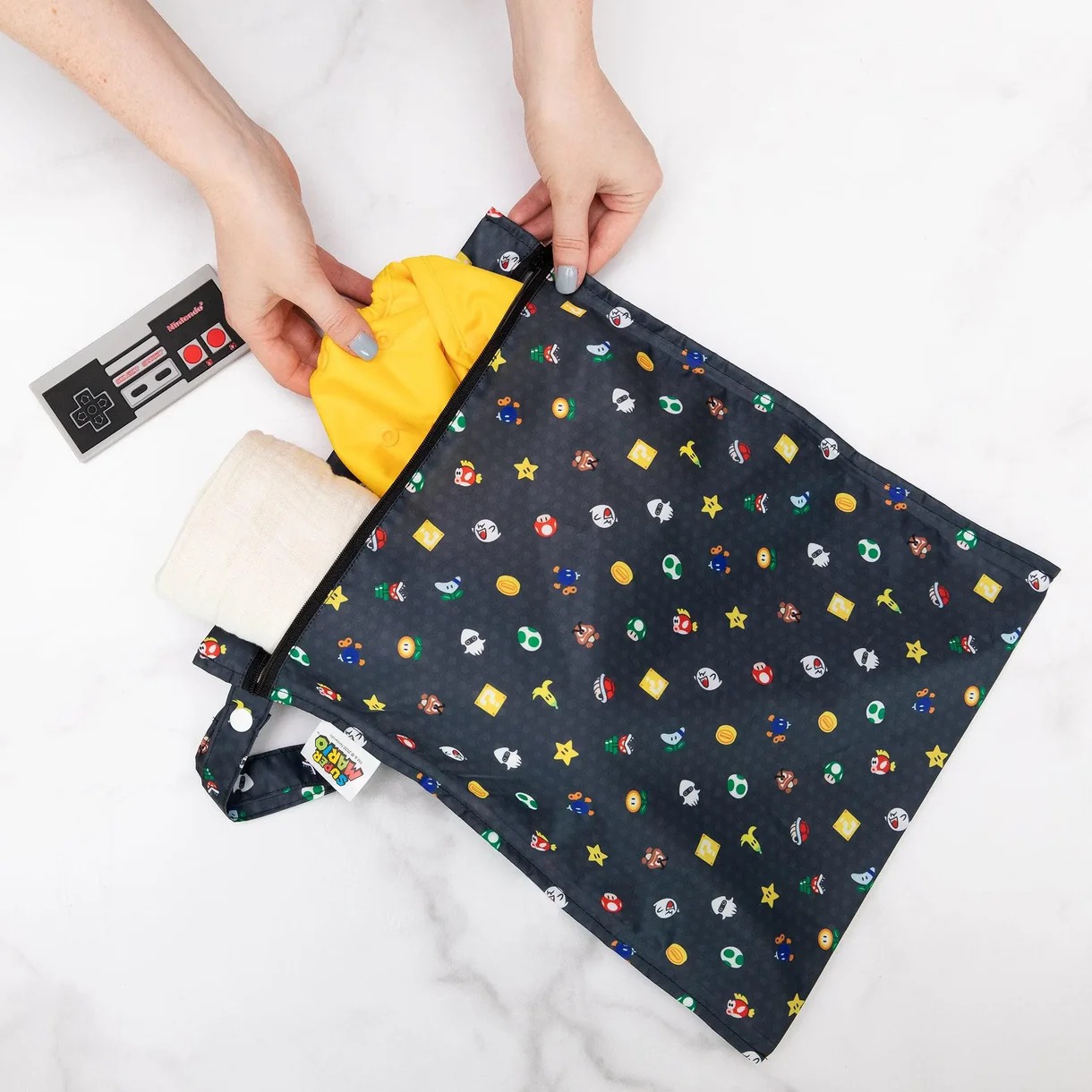 Second chance (no original packaging) - Wet Bag - Nintendo® Super Mario™ Lineup