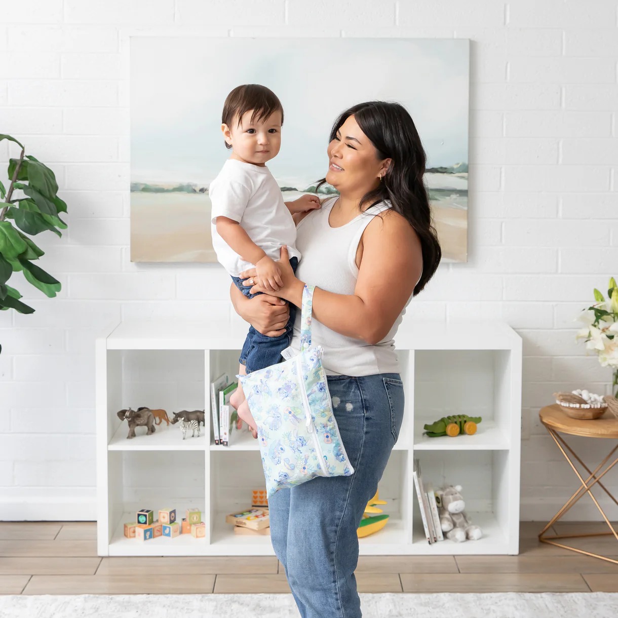 Second Chance (No Original Packaging) - Wet / Dry Clutch - Disney Aloha Stitch