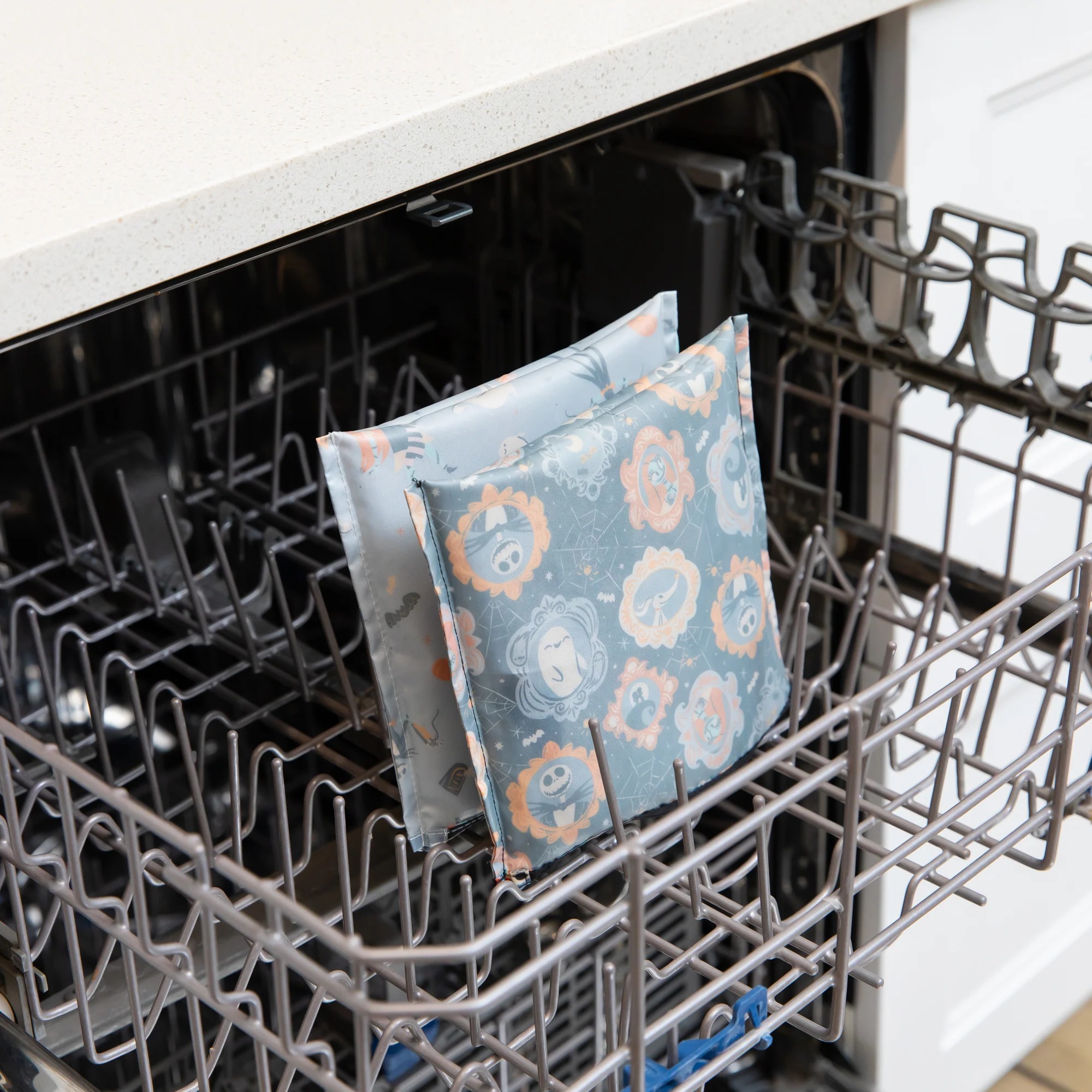 Second Chance (No Original Packaging) - Reusable Snack Bag - Large (2 pack) - Disney Everyday is Halloween