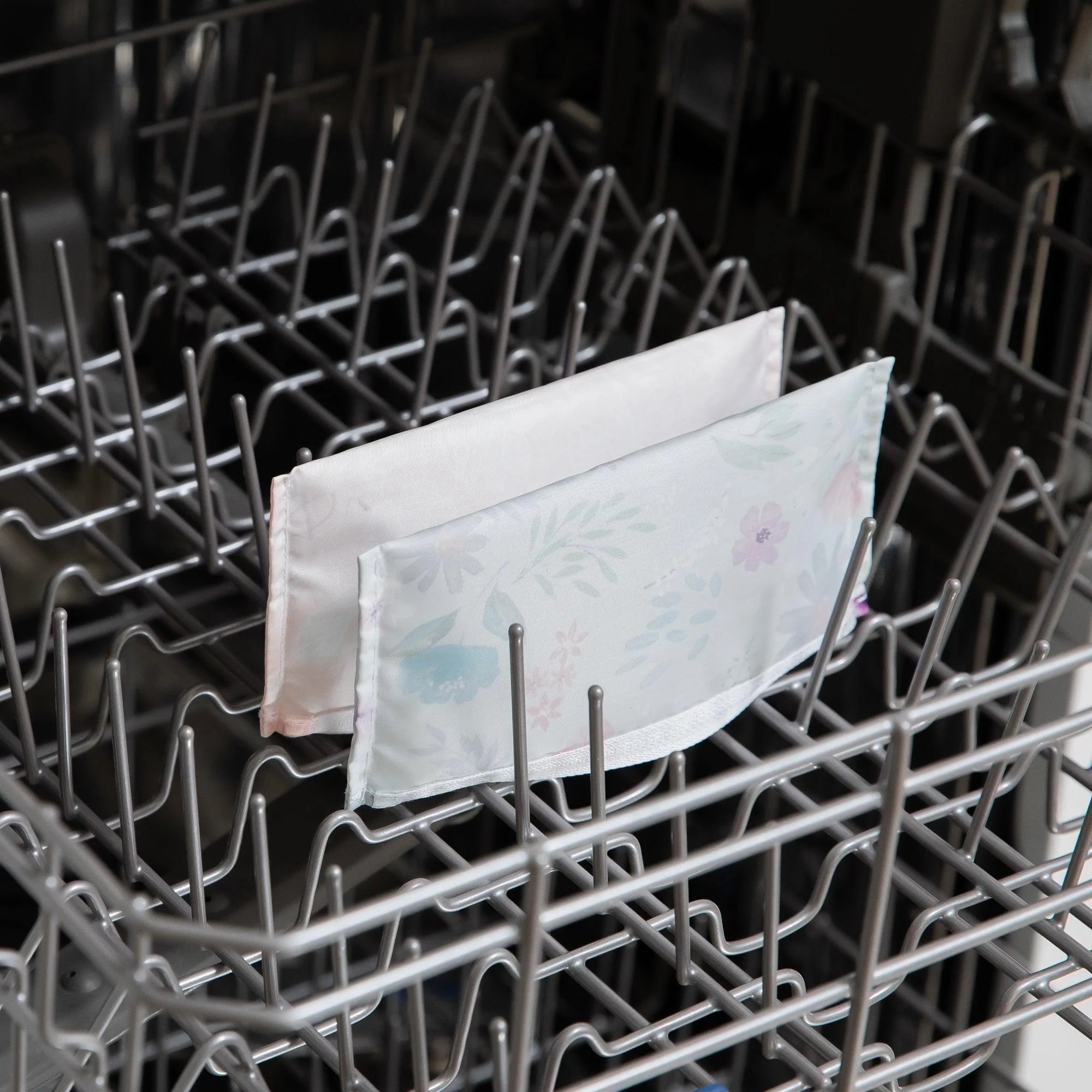 Second chance (no original packaging) - Reusable snack bag - Small (2 pack) - Floral & Lace